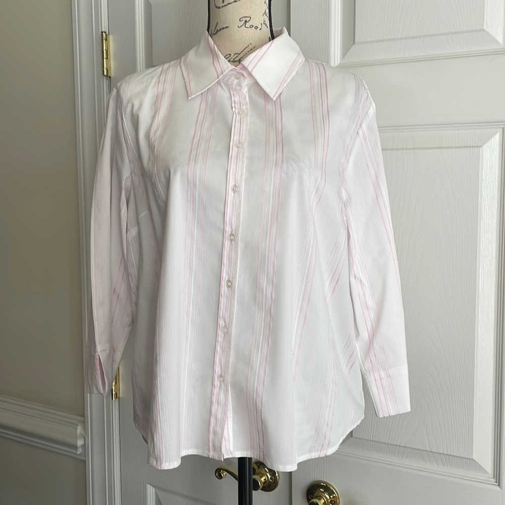 Apt. 9 buttons down shirt